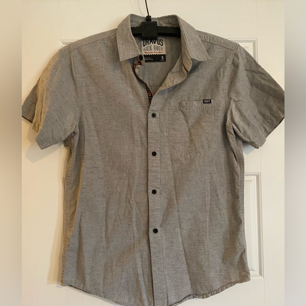 Dravus men’s button up shirt small